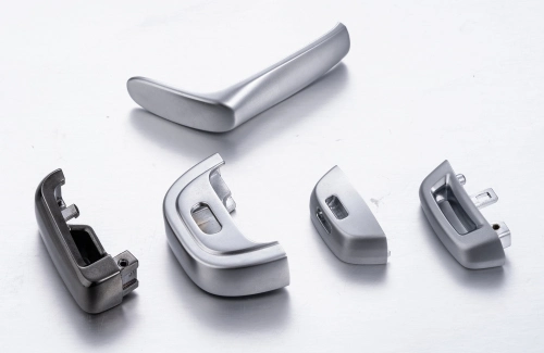 ODM Die-Casting CNC Machining Auto Spare Parts Car Accessories Door Handle Gear Lever Logo